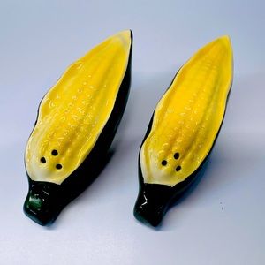 Vintage Corn on Cob Pottery Ceramic Salt and Pepper Shakers
